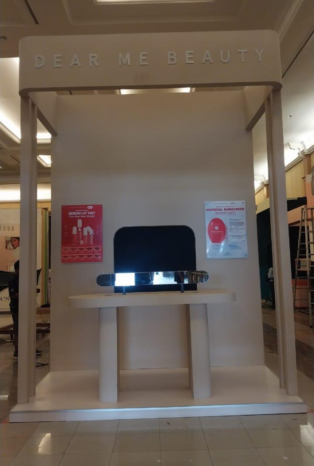 Booth DEAR ME BEAUTY ÔÇö Happy Beauty Day